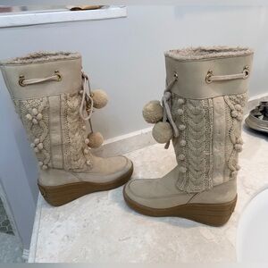 VINTAGE Juicy Winter Platform Boots size 7 Never Worn